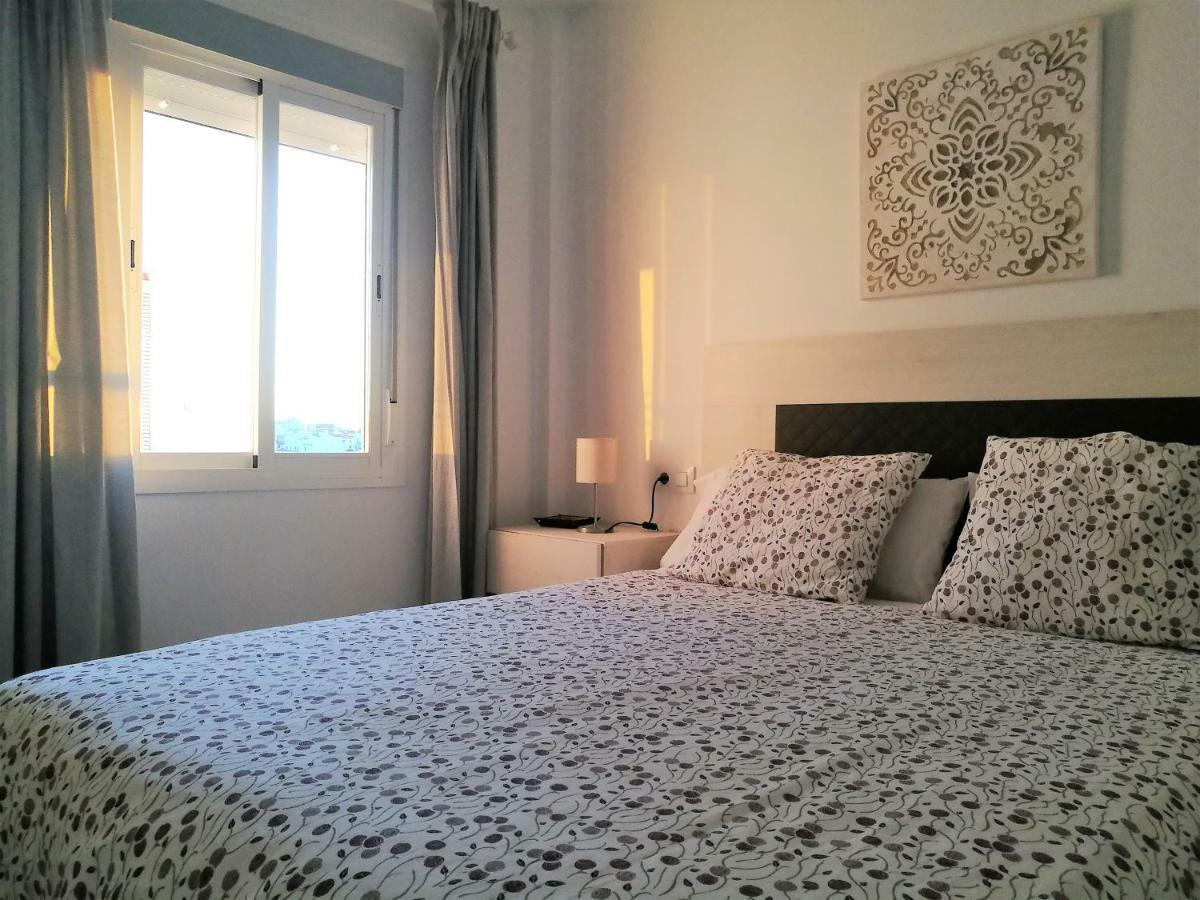 Piso Con Terraza Y Vistas Espectaculares Leilighet Carmona  Eksteriør bilde