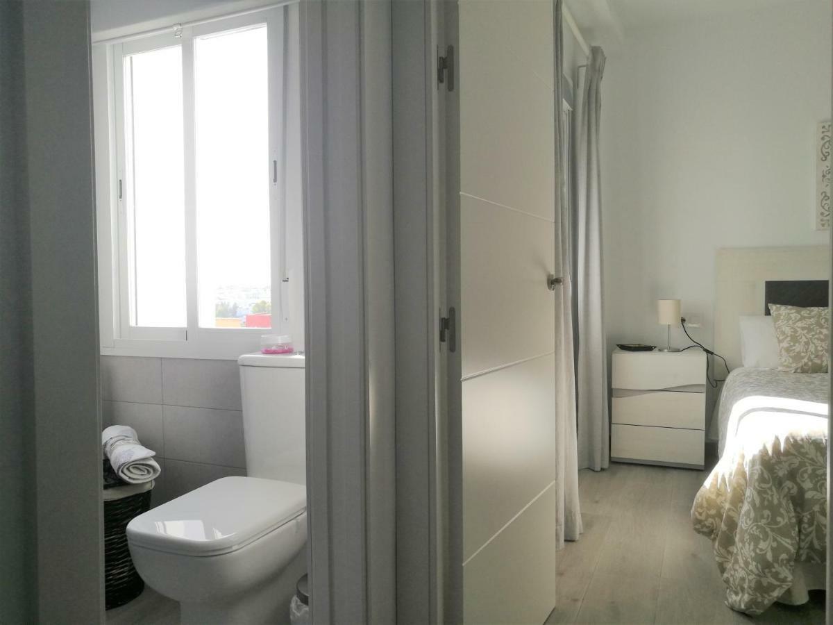 Piso Con Terraza Y Vistas Espectaculares Leilighet Carmona  Eksteriør bilde