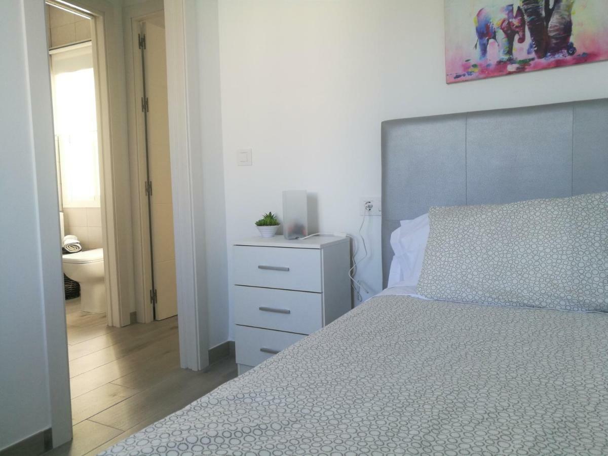 Piso Con Terraza Y Vistas Espectaculares Leilighet Carmona  Eksteriør bilde