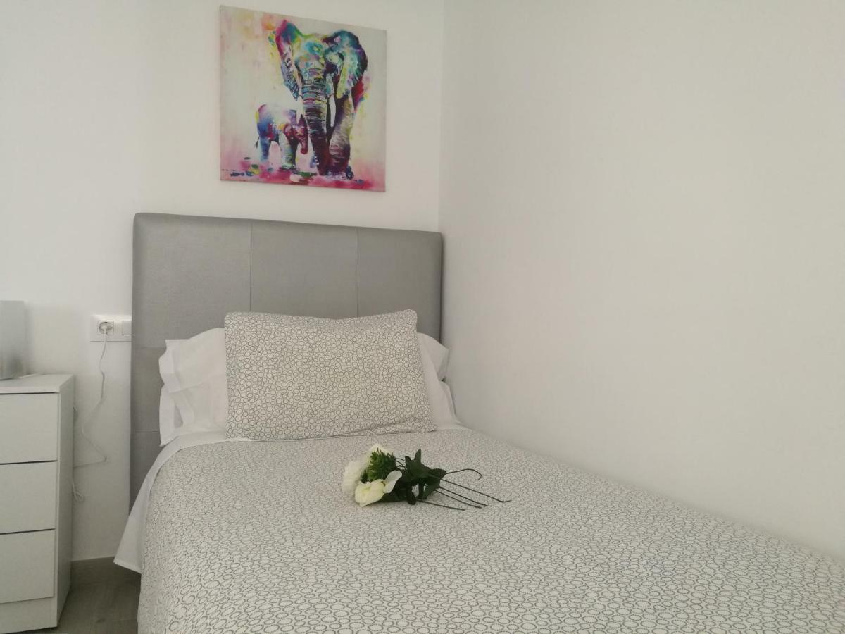 Piso Con Terraza Y Vistas Espectaculares Leilighet Carmona  Eksteriør bilde