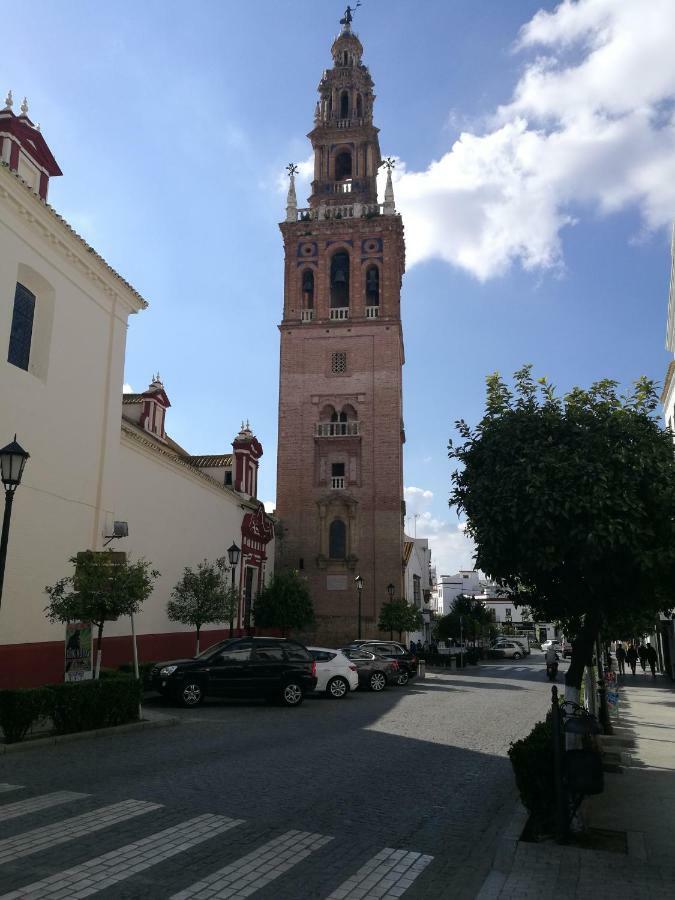 Piso Con Terraza Y Vistas Espectaculares Leilighet Carmona  Eksteriør bilde