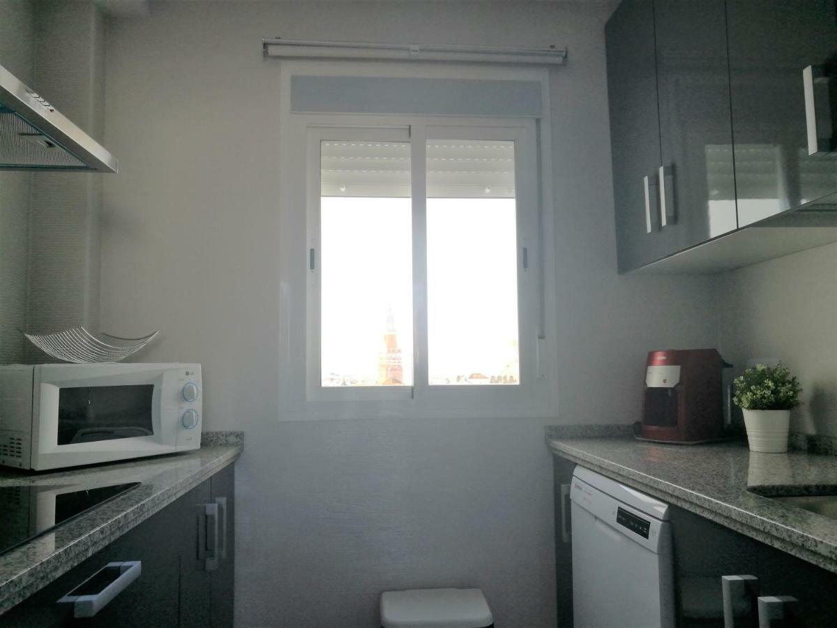 Piso Con Terraza Y Vistas Espectaculares Leilighet Carmona  Eksteriør bilde